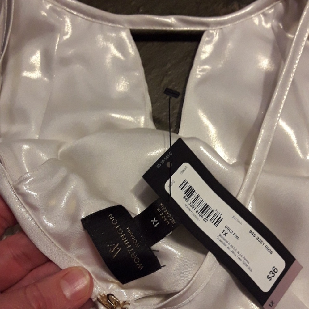 Worthington sleeveless shimmer top